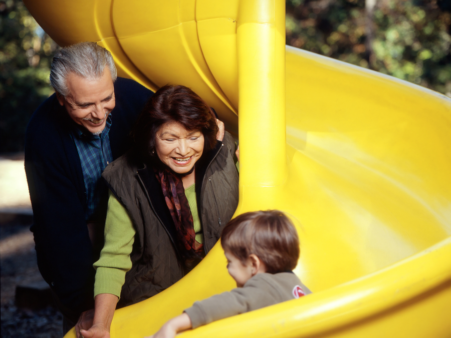 لماذا يُعدُ هاماً استخدام مطهر بروبيوتيك جيد من قبل الكبار في السن